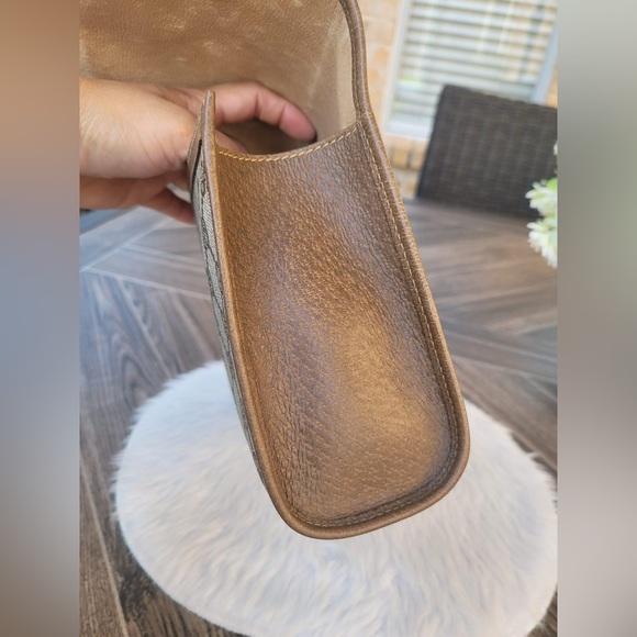 Vintage GUCCI Clutch - Picture 8 of 16